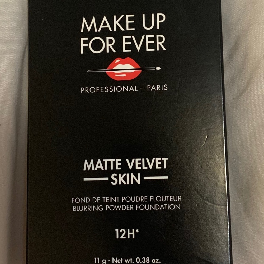 Makeup forever matte velvet skin 12h wear